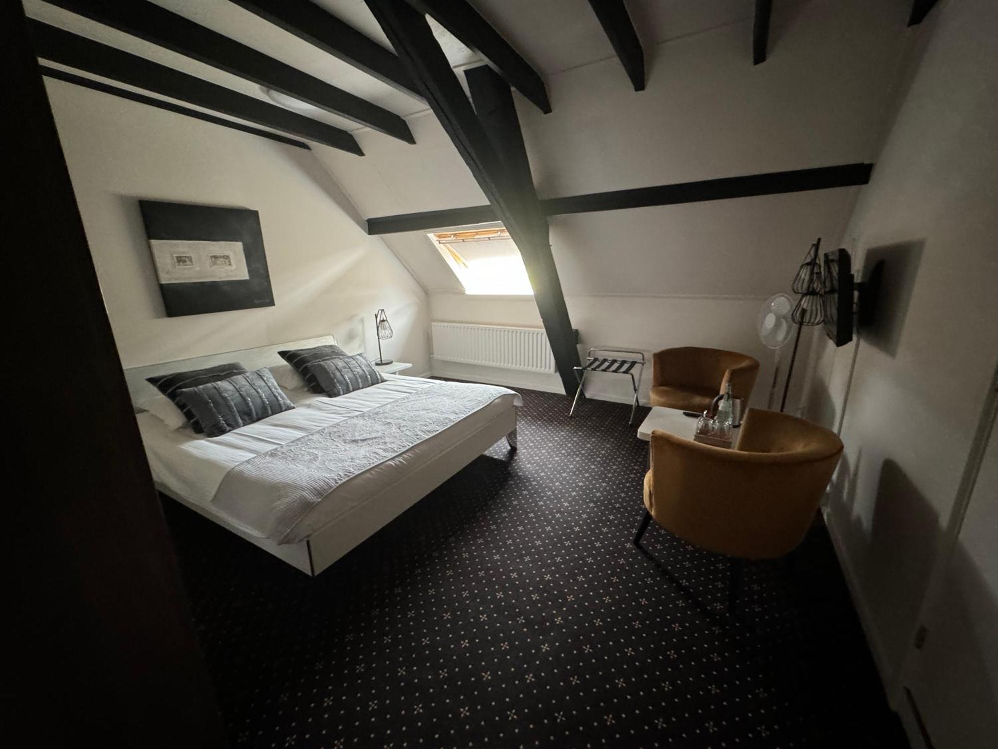 Ouwe Schuure Bed & Breakfast Sluis Exterior photo