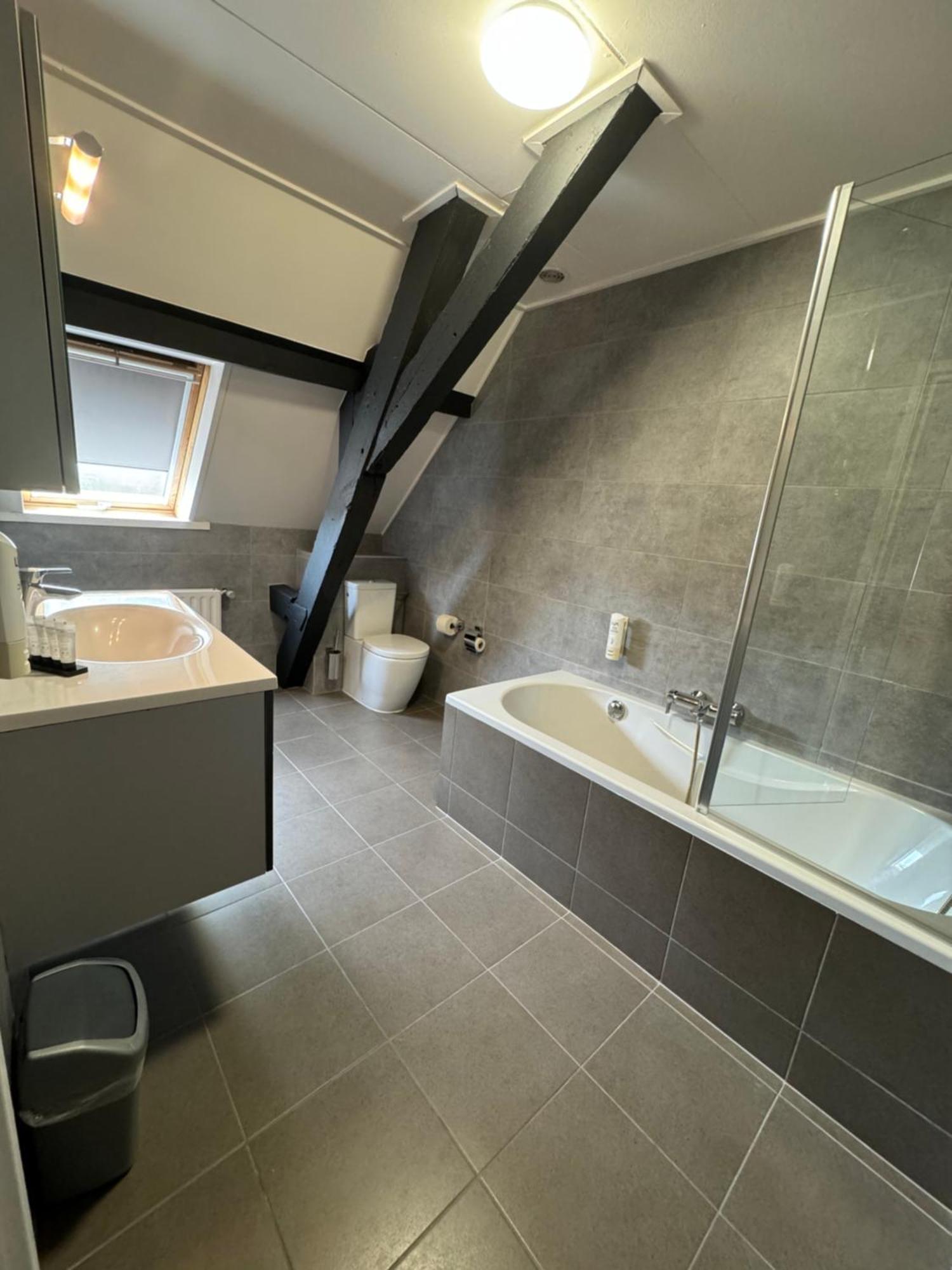 Ouwe Schuure Bed & Breakfast Sluis Exterior photo